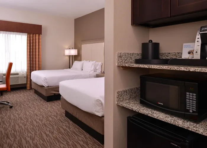 Holiday Inn Express & Suites Williams By Ihg